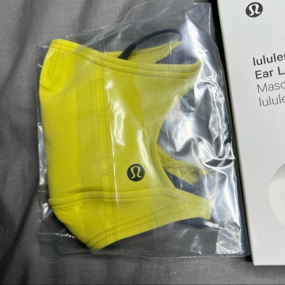 Lululemon Ear Loop Face Mask NWT in Box (Unused/Unopened) *BRAND NEW* - Picture 8 of 13